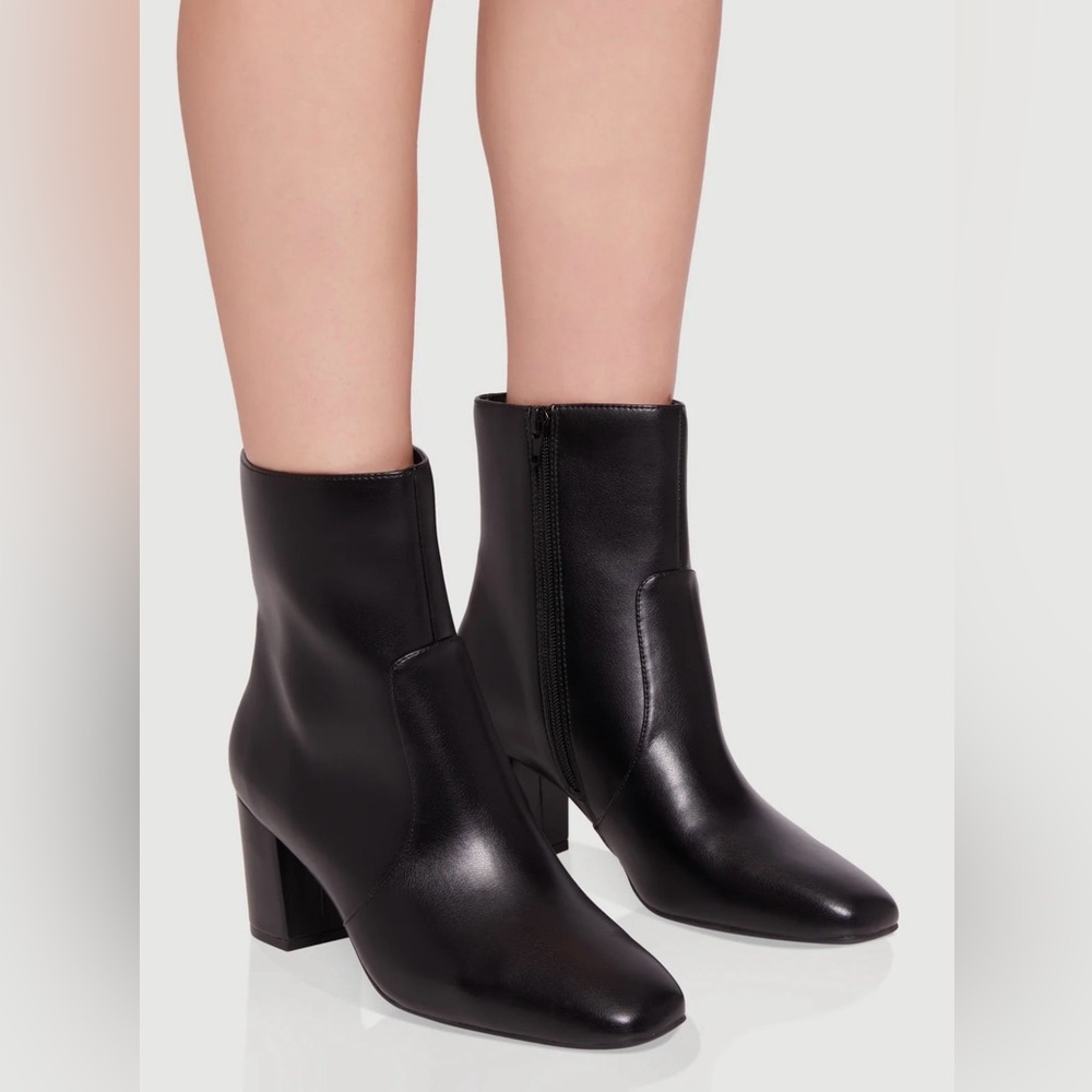 BAMBOO Black Block Heel Booties - Picture 2 of 4